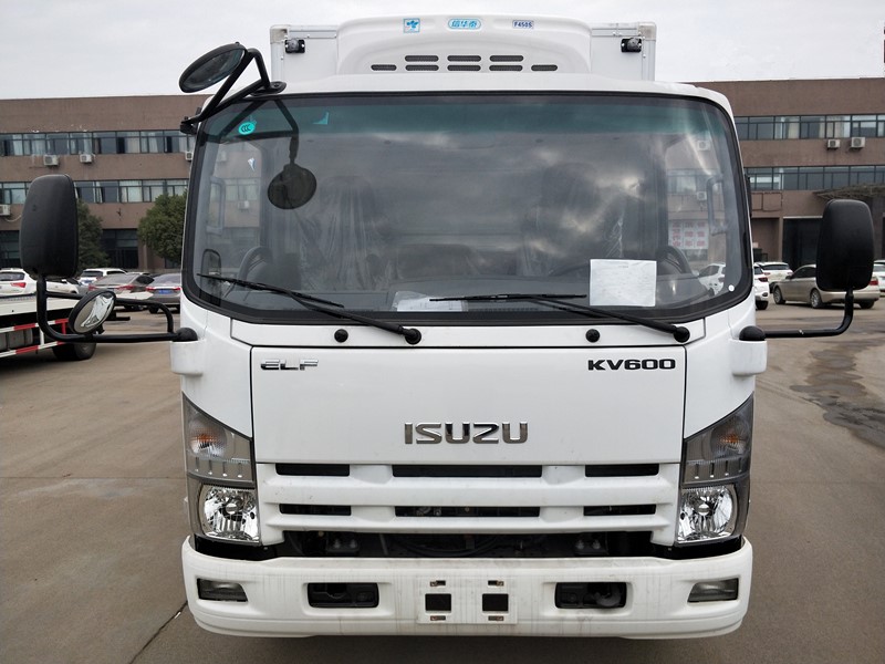 ISUZU2